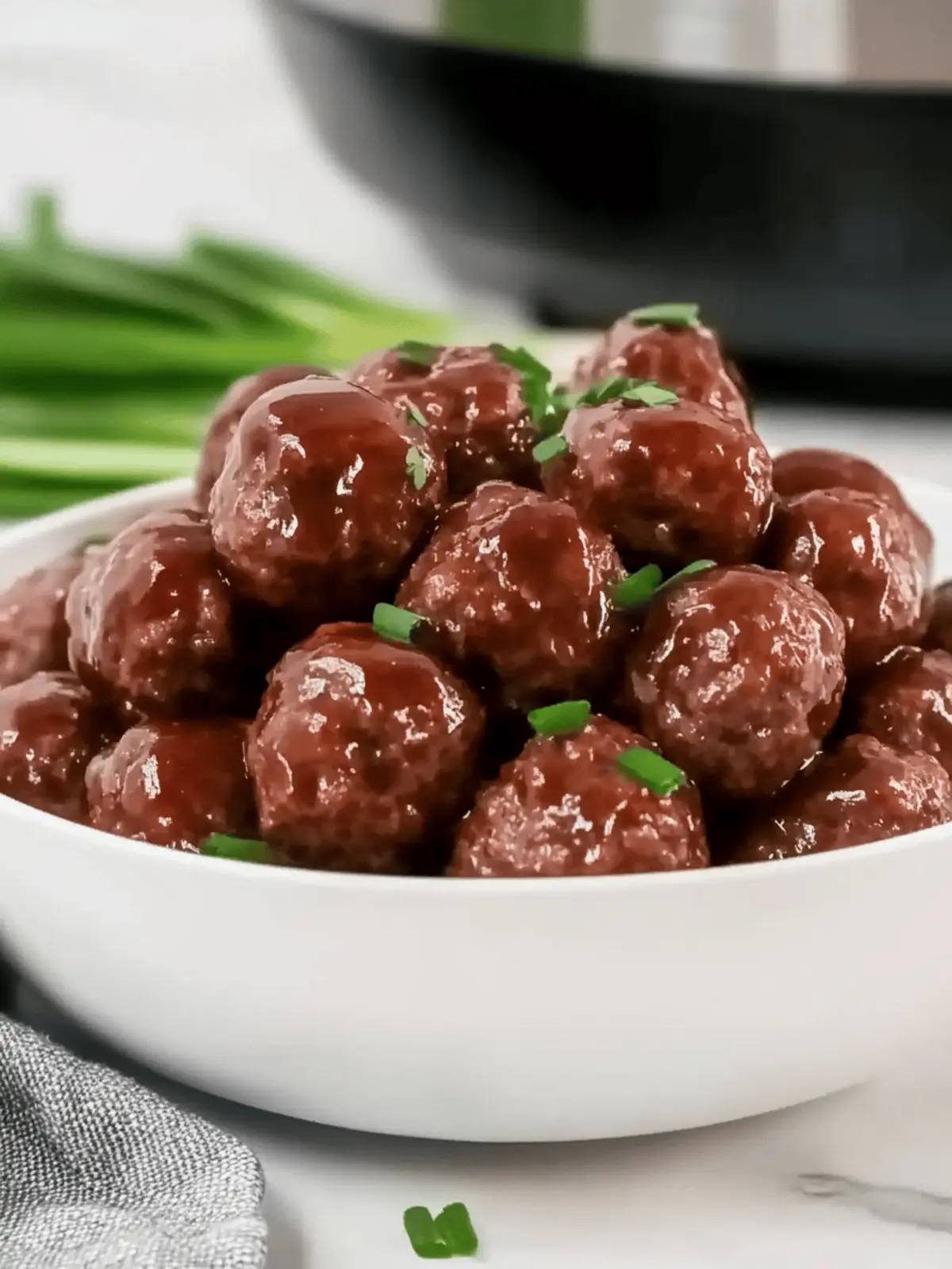 Delicious Slow Cooker Grape Jelly Meatballs in Just 3 Steps 2 Slow Cooker Grape Jelly Meatballs
