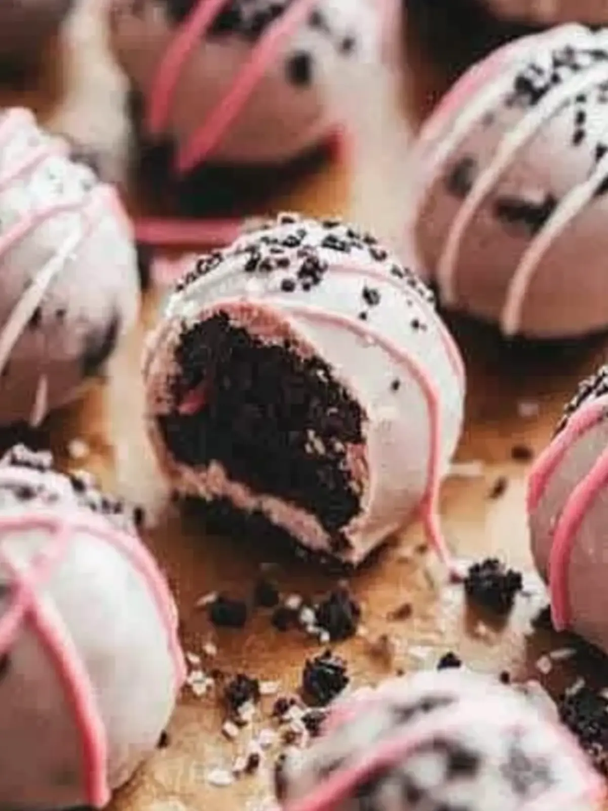 Decadent Oreo Truffles That Melt in Your Mouth 2 Oreo Truffles