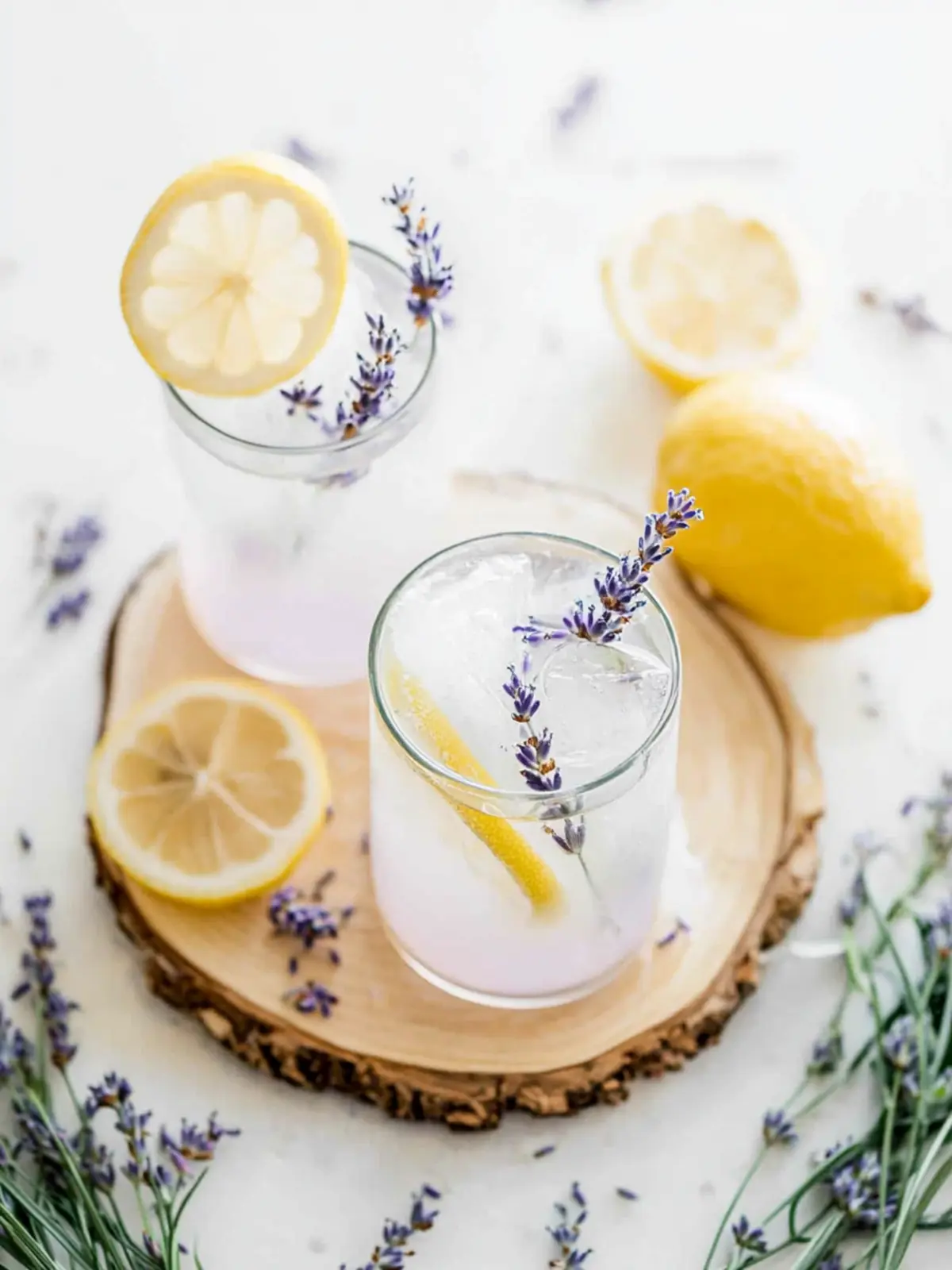 Refresh with Sparkling Lavender Lemonade: A Sweet Escape 4 Sparkling Lavender Lemonade